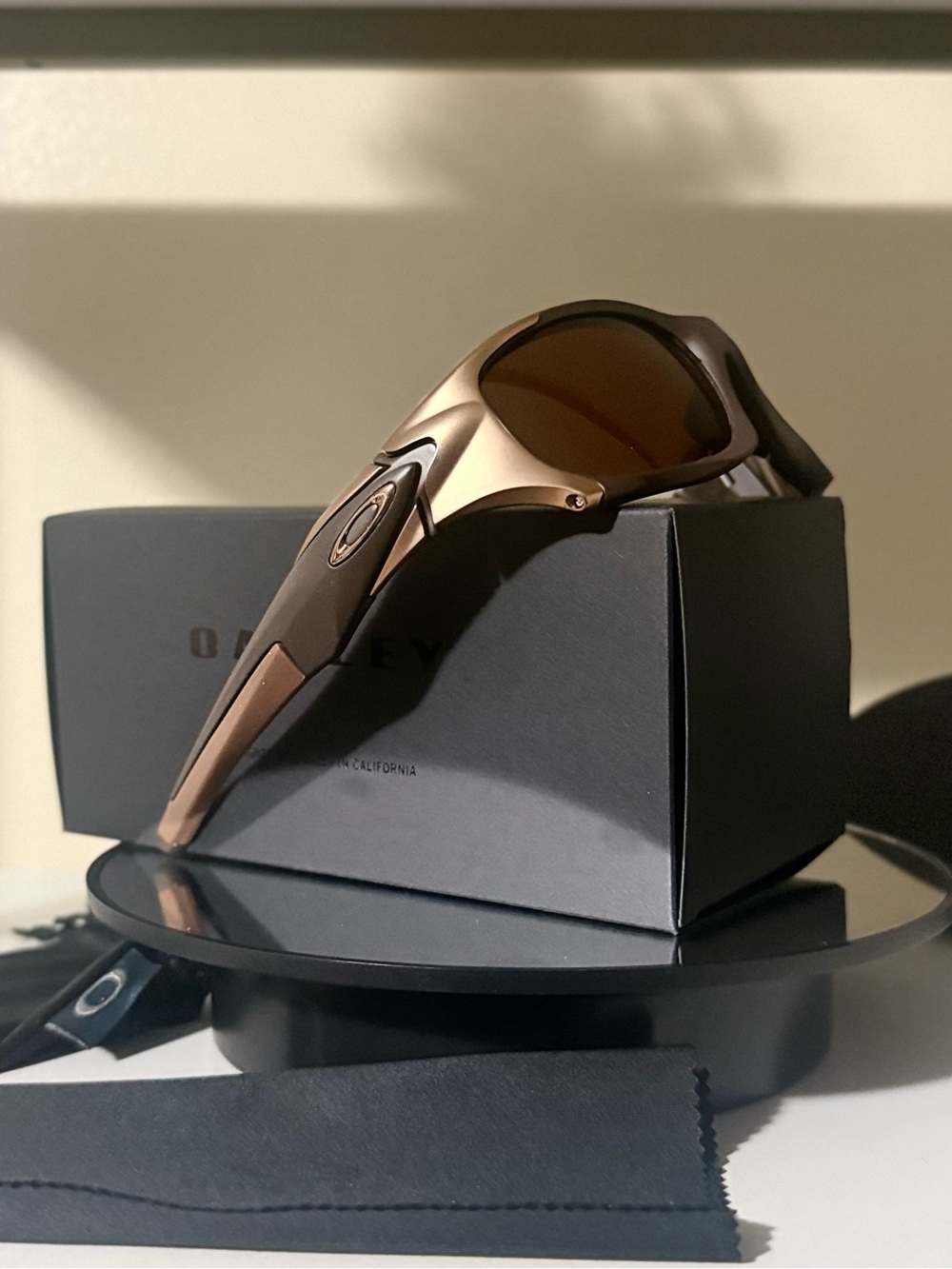 Oakley Men’s Sport Sunglasses - Bronze Frame, Brown Lenses